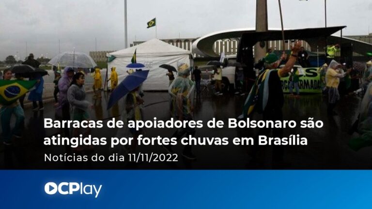 Barracas de apoiadores de Bolsonaro são atingidas por fortes chuvas em Brasília