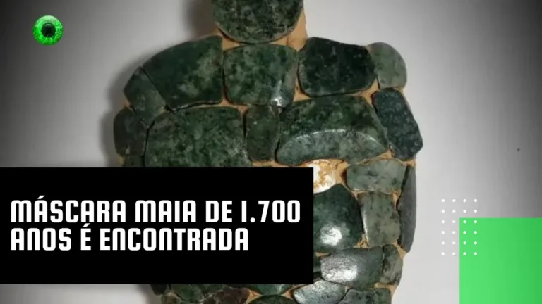 Máscara maia de 1.700 anos é encontrada
