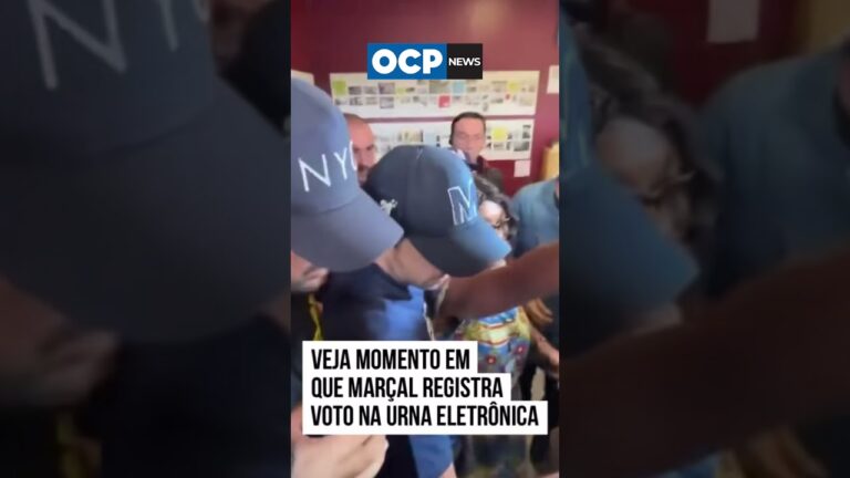 Pablo Marçal chega faltando 5 minutos para o encerramento e vota descalço em SP