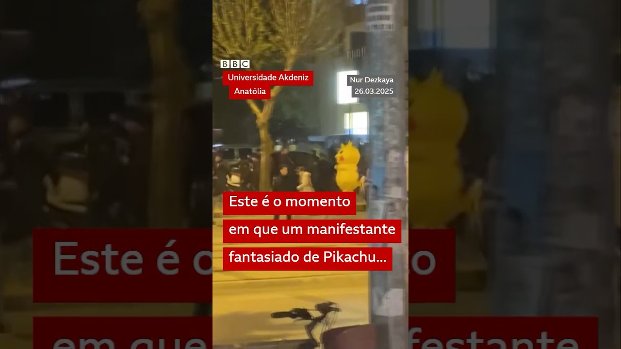 Pokémon da democracia: manifestante vestido de Pikachu aparece em protesto na Turquia #bbcnewsbrasil