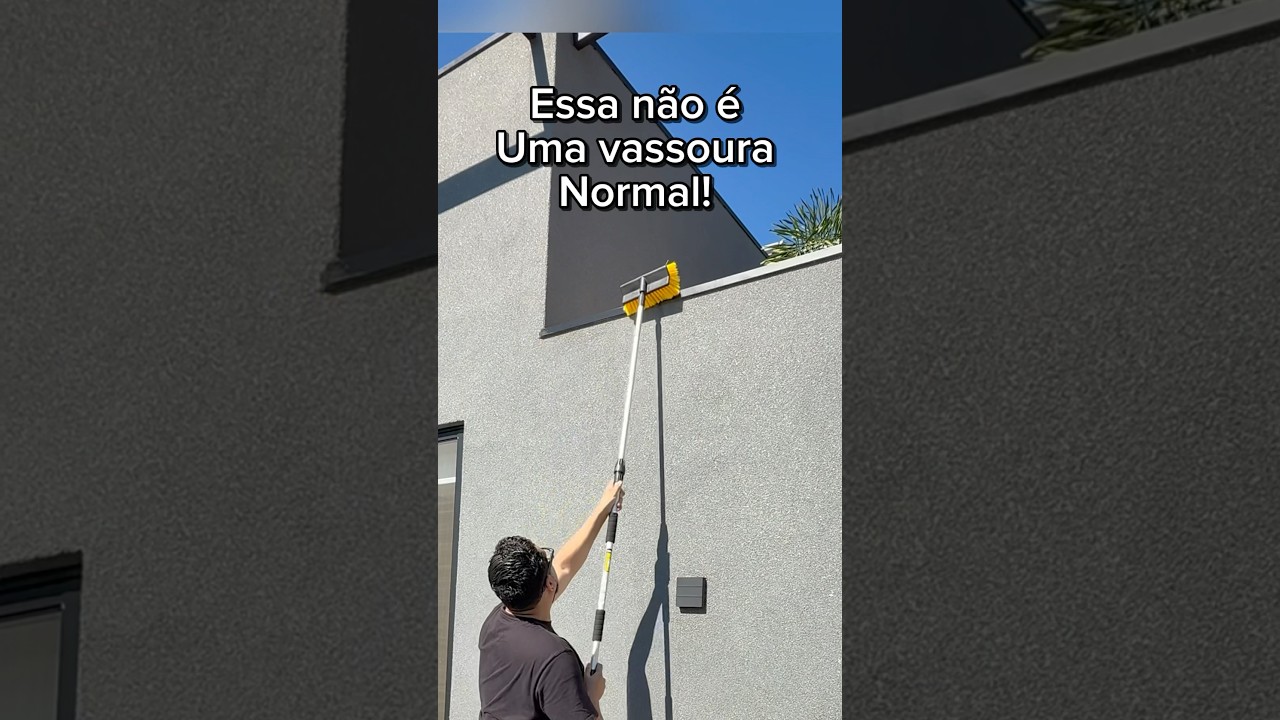 Vassoura com água da Vonder