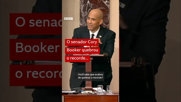Senador Cory Booker quebra recorde com discurso de 25 horas #bbcnewsbrasil