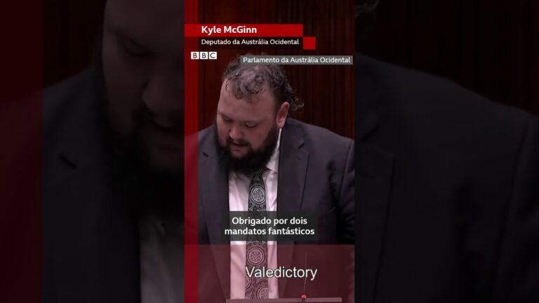 Deputado bebe cerveja do próprio calçado em plenária na Austrália