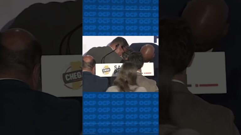 Deputado passa mal durante discurso e precisa ser socorrido