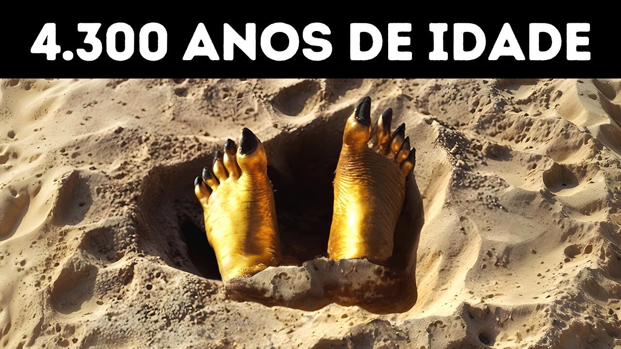 Cientistas descobriram uma múmia coberta de ouro // Os achados mais legais do Egito Antigo