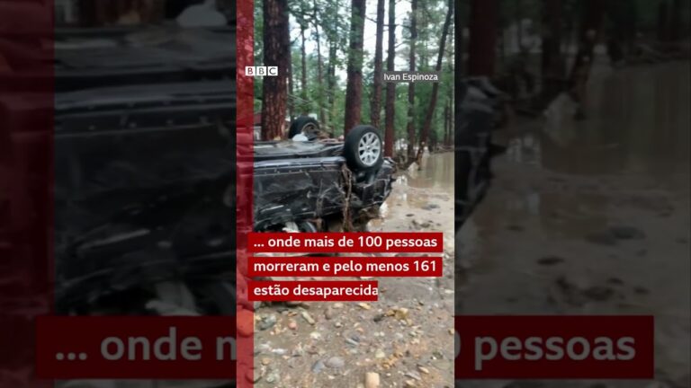 Casa é arrastada por enxurrada nos Estados Unidos