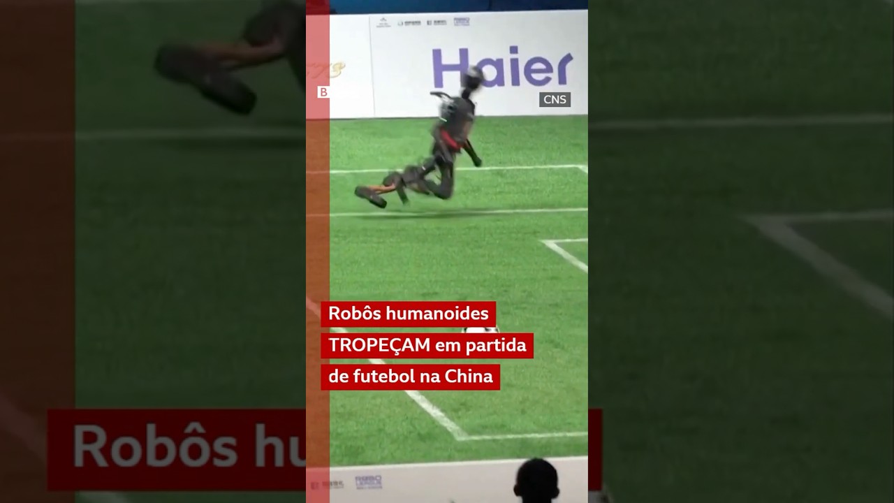 🤖⚽🇨🇳 Robôs humanóides tropeçam em partida de futebol na China #bbcnewsbrasil