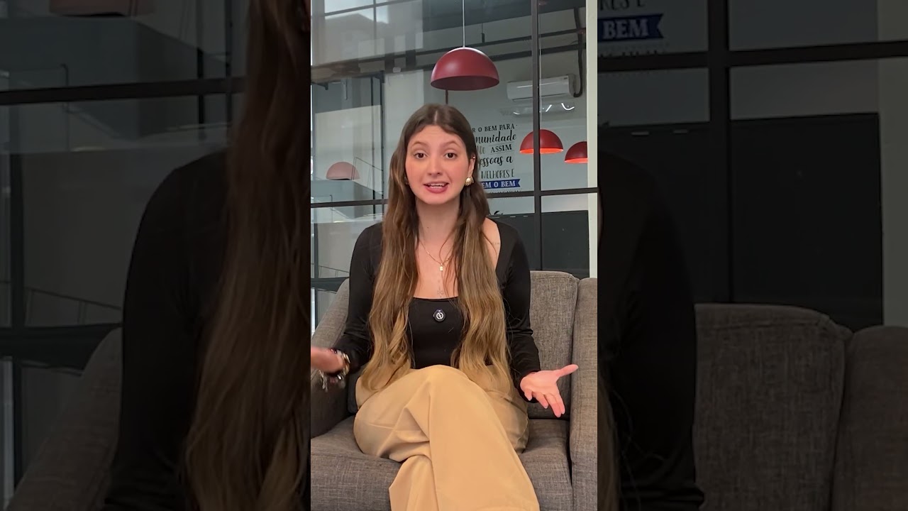 Ônibus lotado é incendiado durante protesto em SP!