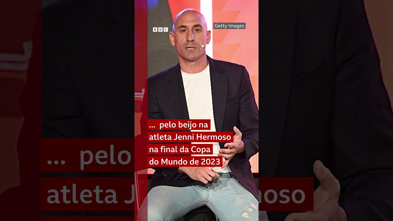 Dirigente espanhol condenado por agressão sexual leva ovada durante lançamento de livro 🚨⚽🇪🇸