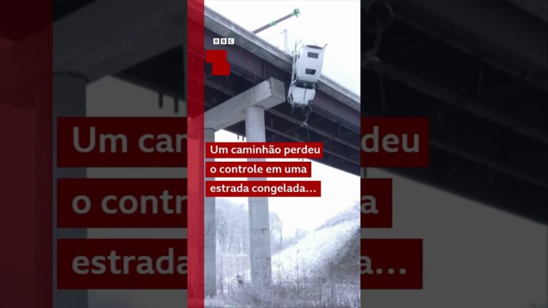 O resgate de motorista que ficou 5 horas pendurado numa ponte 🚚