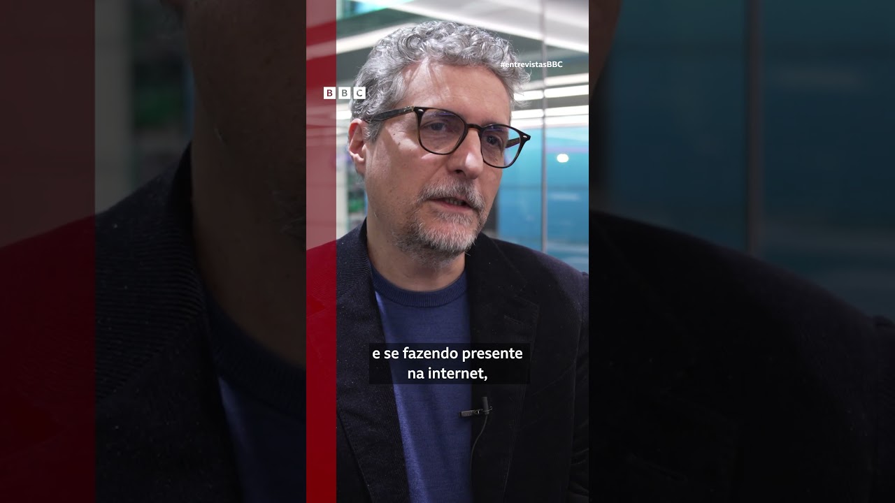 Kleber Mendonça Filho fala sobre a força dos brasileiros nas redes sociais
