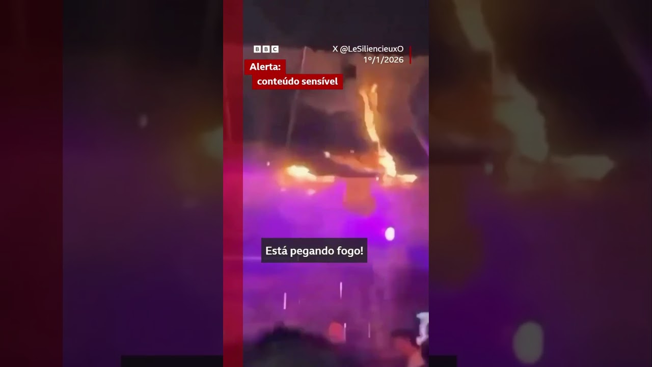 Momento em que frequentador tenta apagar chamas em bar que pegou fogo em estação de esqui na Suíça