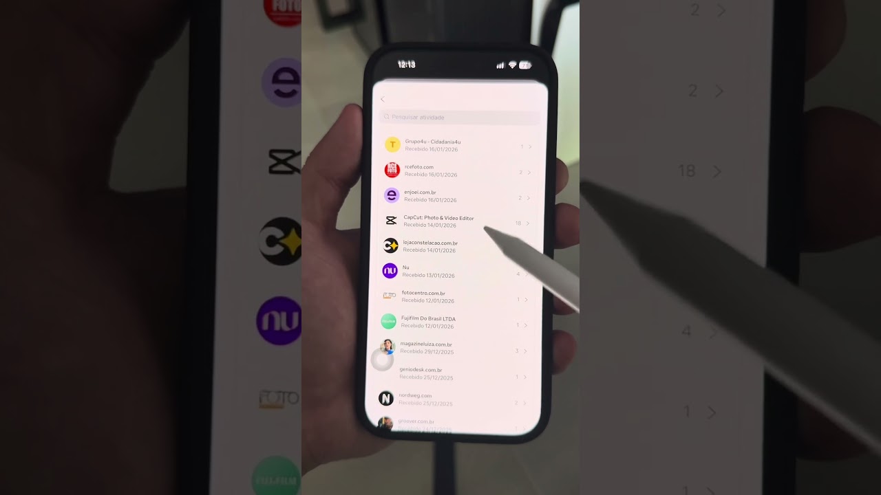 Assim o Instagram sabe como que você usa o seu app de banco