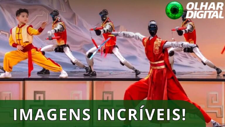 Robôs humanoides roubam a cena em festival na China com artes marciais.