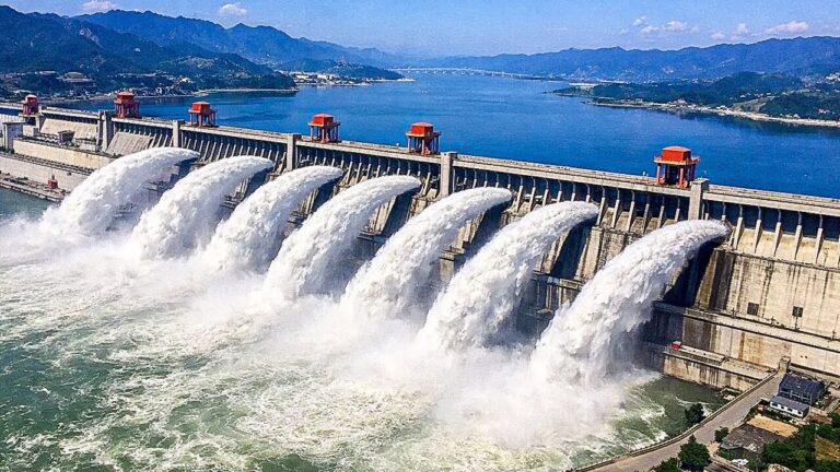 Este Megaprojeto Oculto no Himalaia Vai Mudar o Mundo Inteiro