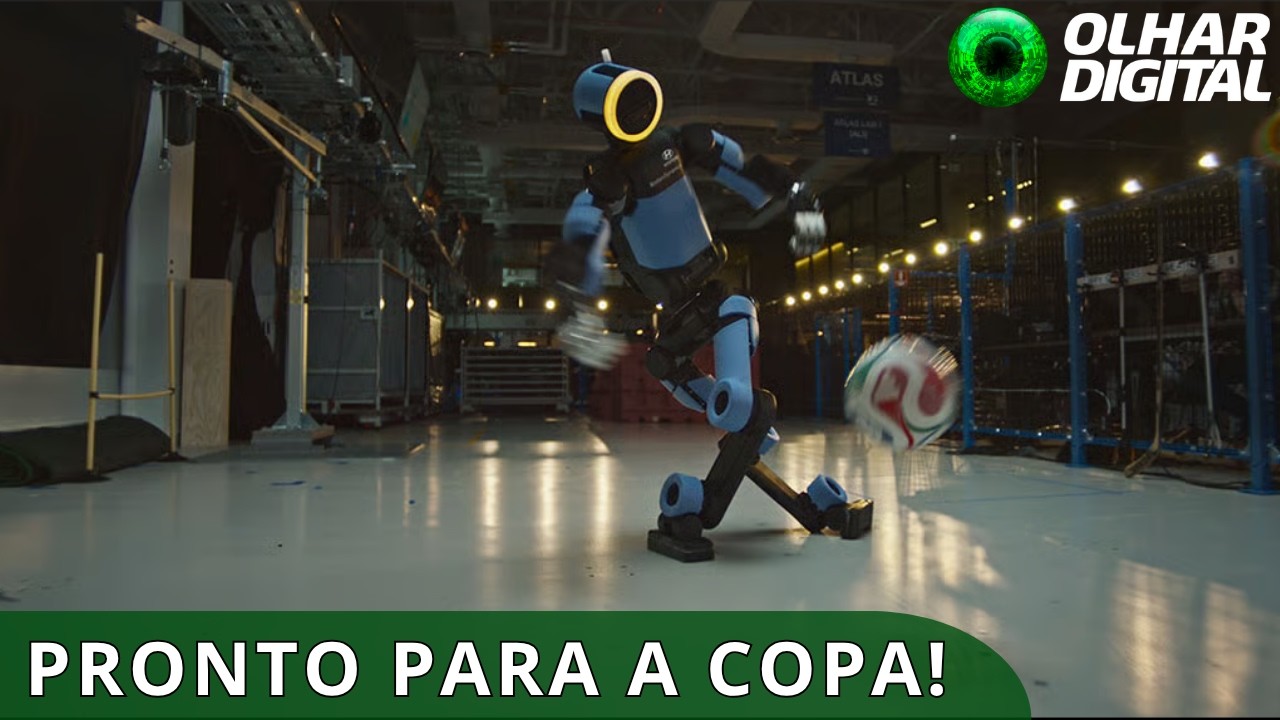 Esse robô humanoide está aprendendo a jogar futebol!