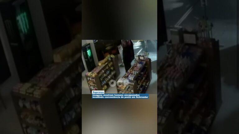 Imagens mostram homens encapuzados invadindo conveniência de posto em Schroeder