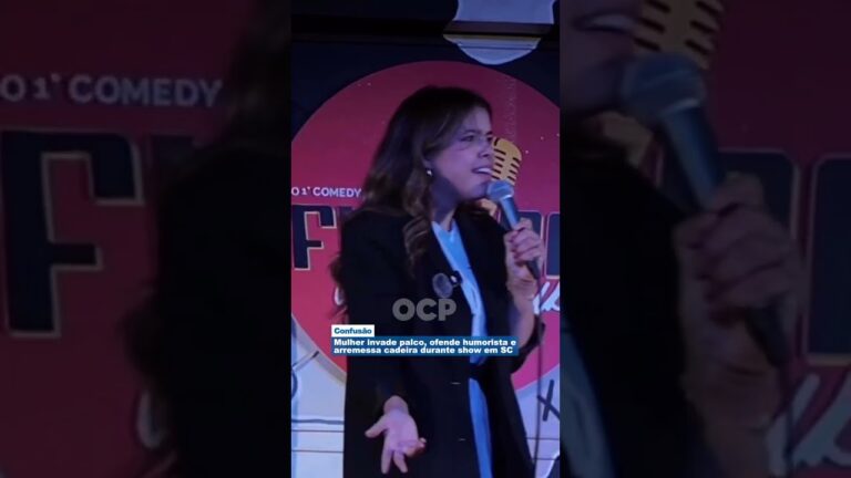 Mulher invade palco, ofende humorista e arremessa cadeira durante show em SC
