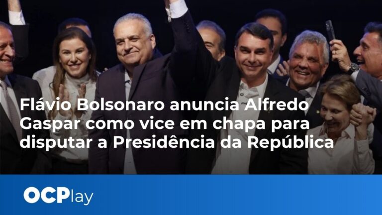 Flávio Bolsonaro anuncia Alfredo Gaspar como vice em chapa para disputar a Presidência da República