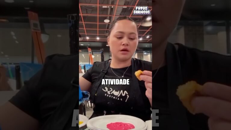 ELA CONFUNDIU TINTA COM KETCHUP
