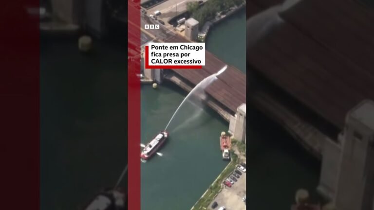 Ponte em Chicago fica presa por calor excessivo