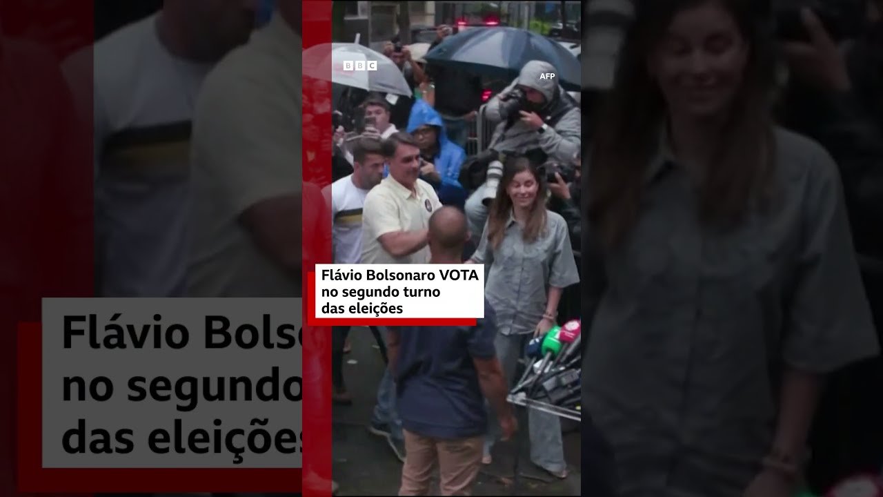 Assista: Flávio Bolsonaro vota no Rio de Janeiro
